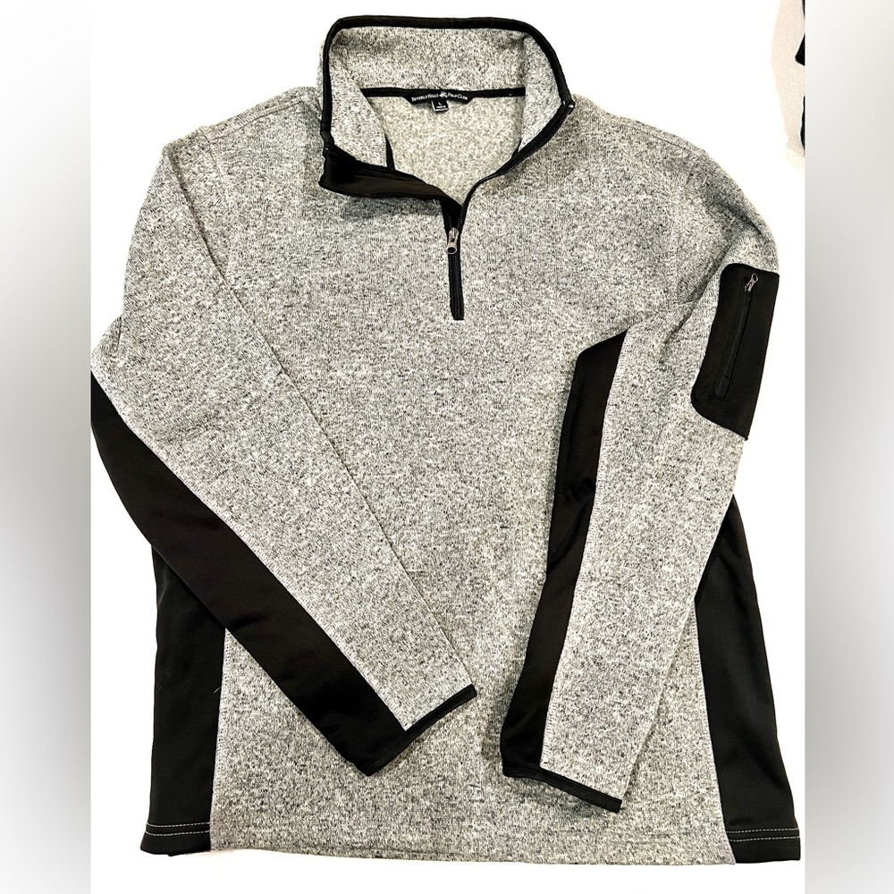 Excellent cold-weather sweatshirt that looks like a sweater